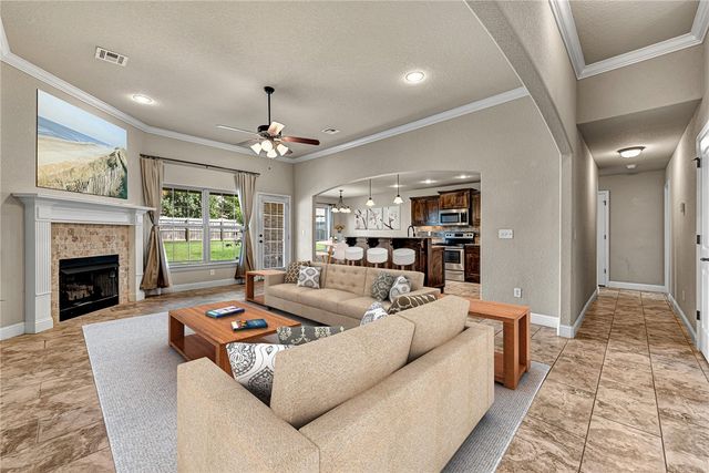 4300 Limestone Avenue, Bentonville, AR 72712