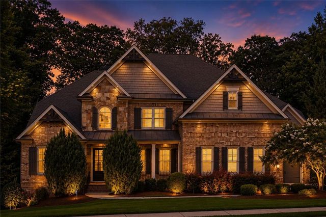 1992 Stonewater Court, Hoschton, GA 30548