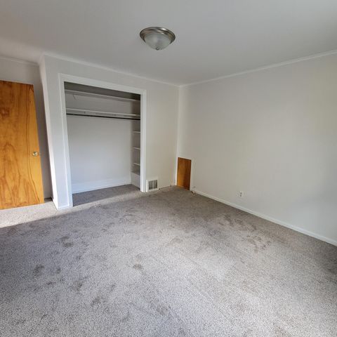 1637 8th Avenue S, Fargo, ND 58103