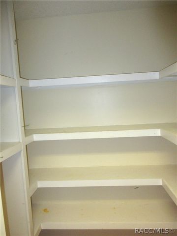 6396 W Cannondale Drive, Crystal River, FL 34429