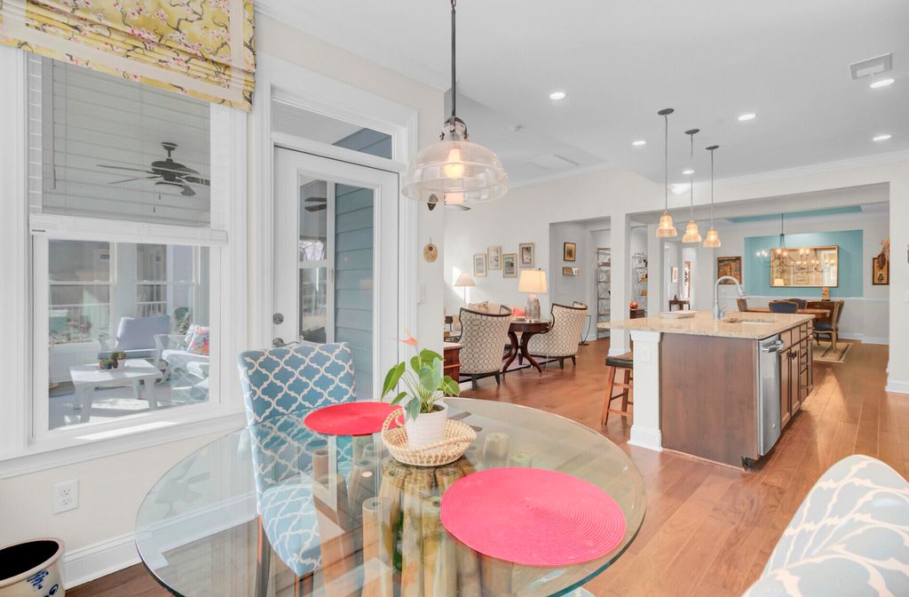 Image 21 of property listing at 2011 Barn Swallow Road, Summerville, SC 29483