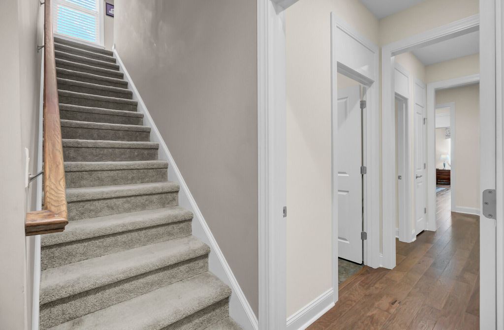 Image 45 of property listing at 2011 Barn Swallow Road, Summerville, SC 29483