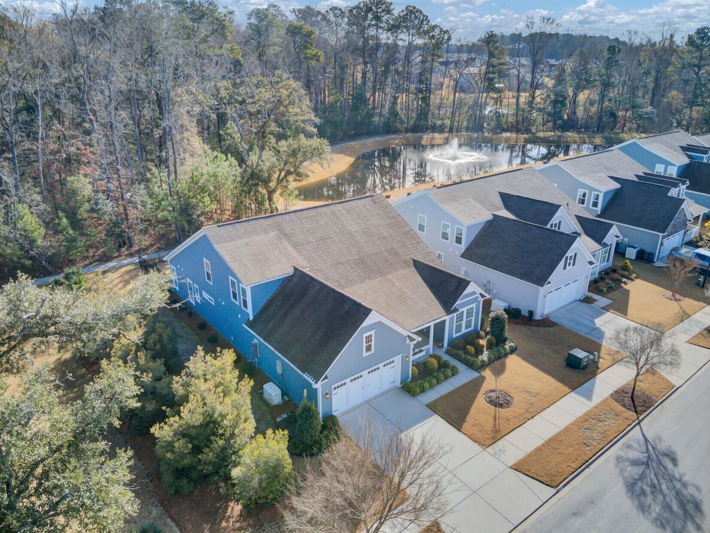 Image 54 of property listing at 2011 Barn Swallow Road, Summerville, SC 29483