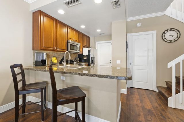 48 Live Oak Circle, Jupiter, FL 33469