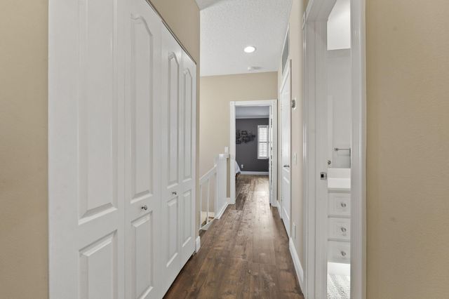 48 Live Oak Circle, Jupiter, FL 33469
