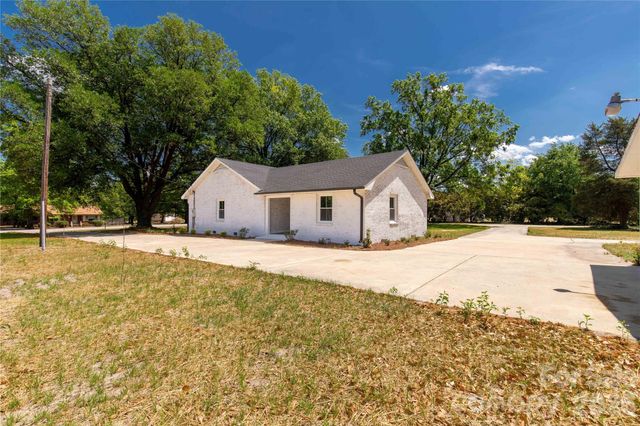 1108 Evans Mill Road, Pageland, SC 29728