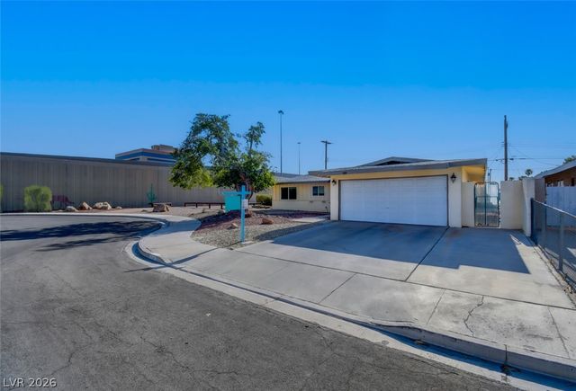 108 Hollyhock Lane, Las Vegas, NV 89107