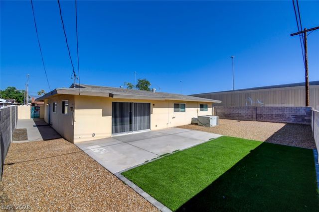 108 Hollyhock Lane, Las Vegas, NV 89107