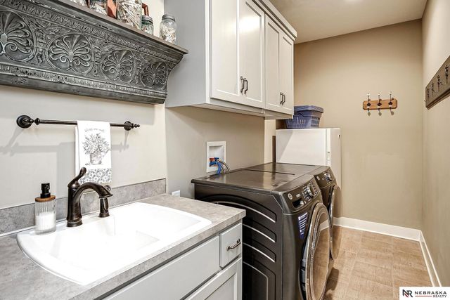 12319 Grebe Street, Omaha, NE 68142