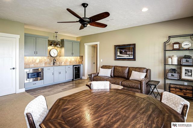12319 Grebe Street, Omaha, NE 68142