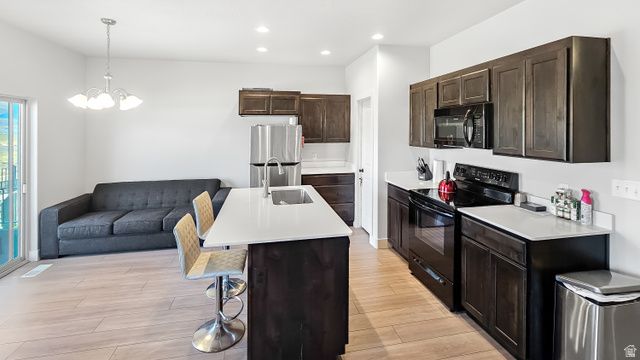 638 N OLD DR, Spanish Fork, UT 84660