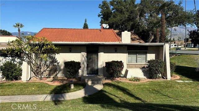 1592 Christopher Ln, Redlands, CA 92374