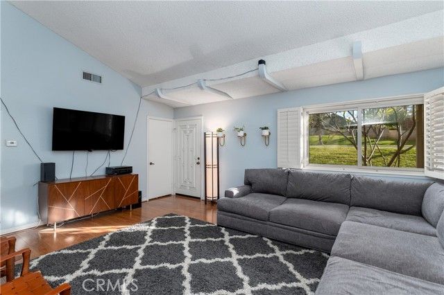 1592 Christopher Ln, Redlands, CA 92374