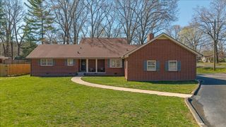 104 Oak Park Dr, Tullahoma, TN 37388
