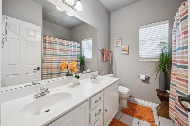 507 Mattie Lane, Lake Dallas, TX 75065