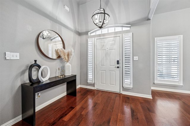 507 Mattie Lane, Lake Dallas, TX 75065