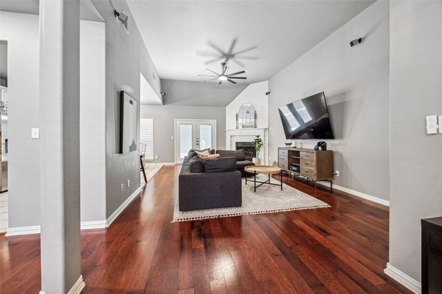 507 Mattie Lane, Lake Dallas, TX 75065