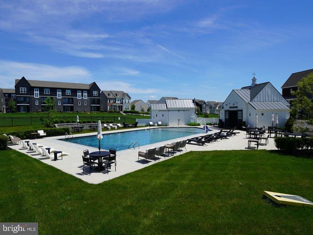 3107 OVERLOOK DR, Mechanicsburg, PA 17055