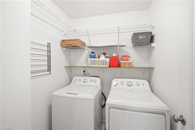 438 Shady Grove Court, Winston-salem, NC 27103