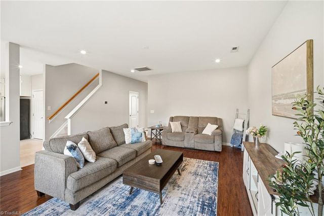 438 Shady Grove Court, Winston-salem, NC 27103