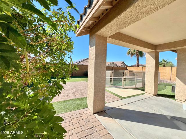 22183 W SHADOW Drive, Buckeye, AZ 85326