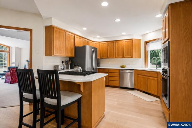 6047 Hogan Dr N, Keizer, OR 97303