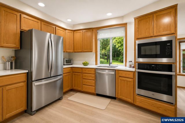 6047 Hogan Dr N, Keizer, OR 97303