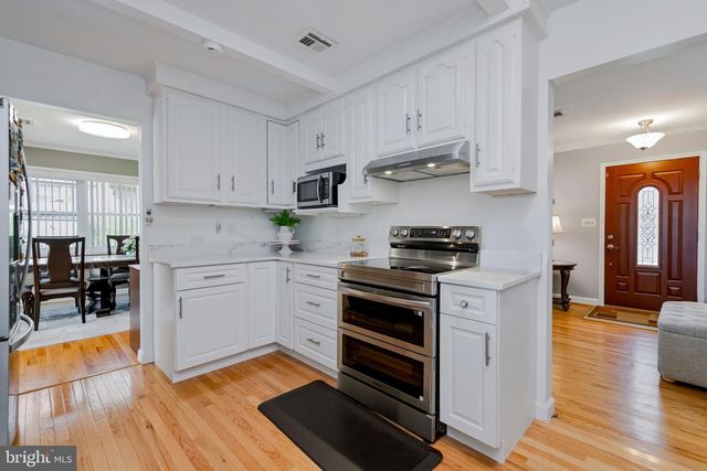 1505 FOREST LN, Woodbridge, VA 22191