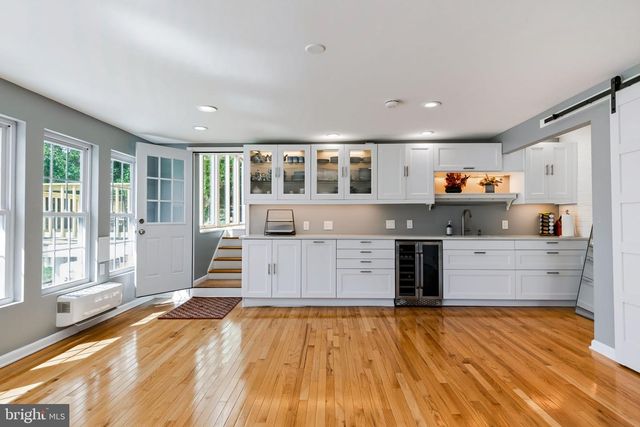 1505 FOREST LN, Woodbridge, VA 22191
