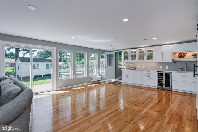 1505 FOREST LN, Woodbridge, VA 22191
