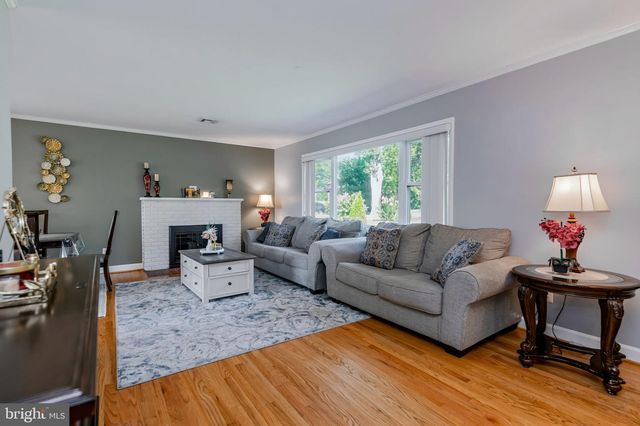 1505 FOREST LN, Woodbridge, VA 22191