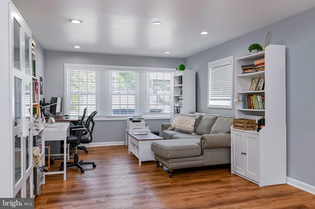1505 FOREST LN, Woodbridge, VA 22191