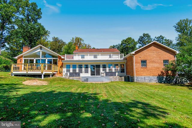 1505 FOREST LN, Woodbridge, VA 22191