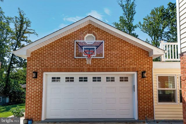 1505 FOREST LN, Woodbridge, VA 22191