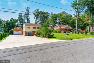 1505 FOREST LN, Woodbridge, VA 22191