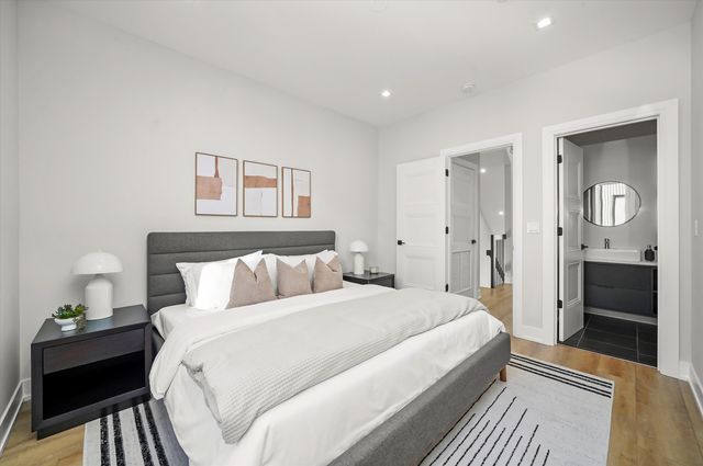 3206 N KEELER Avenue, Chicago, IL 60641