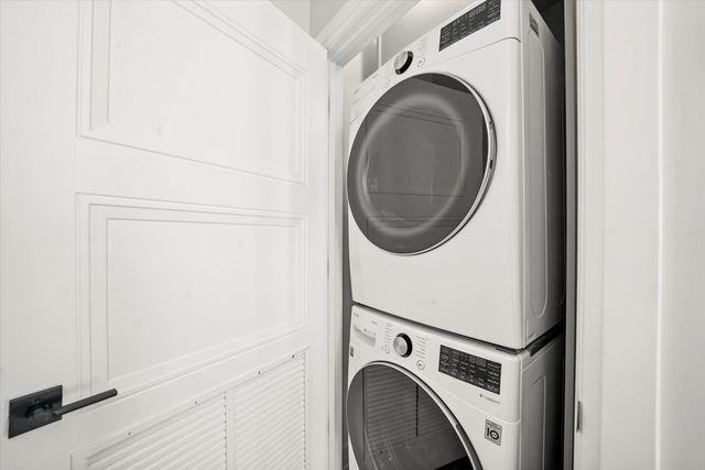 3206 N KEELER Avenue, Chicago, IL 60641