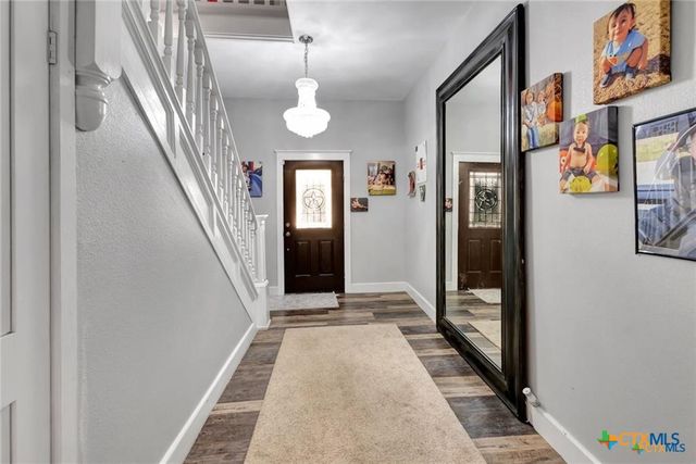 114 S WASHINGTON, El Campo, TX 77437