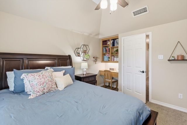 312 Lakeside Oaks Circle, Lakeside, TX 76135