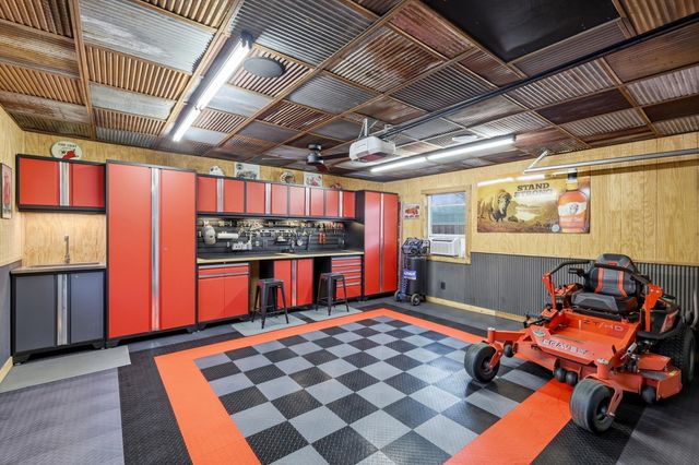 312 Lakeside Oaks Circle, Lakeside, TX 76135