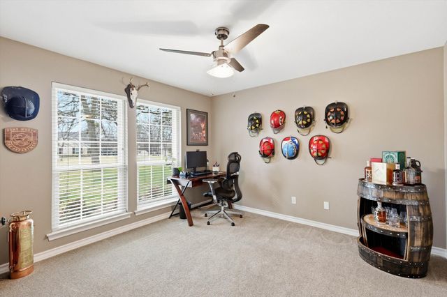 312 Lakeside Oaks Circle, Lakeside, TX 76135