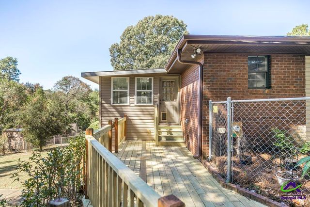 102 Pine Glen Court, Centerville, GA 31028