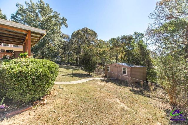 102 Pine Glen Court, Centerville, GA 31028