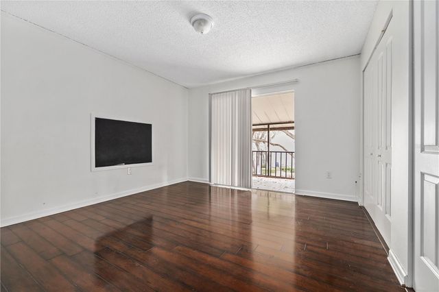 14414 REUTER STRASSE CIRCLE 212, Tampa, FL 33613