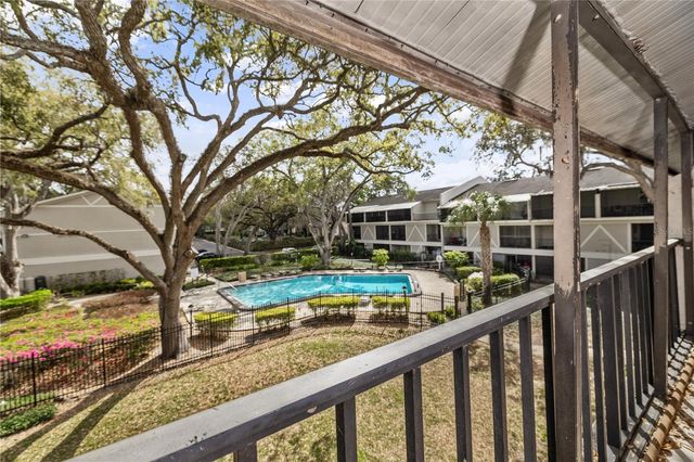 14414 REUTER STRASSE CIRCLE 212, Tampa, FL 33613