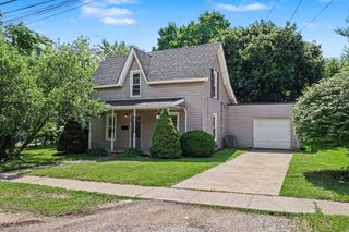 65 Pleasant Street, Oxford Vllg, MI 48371