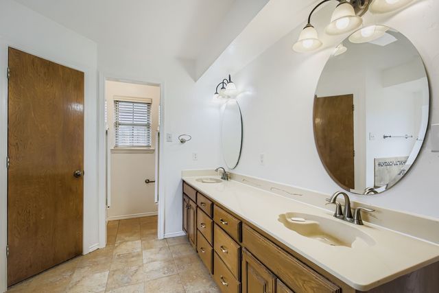 10405 Woodland Drive, Greenville, TX 75402