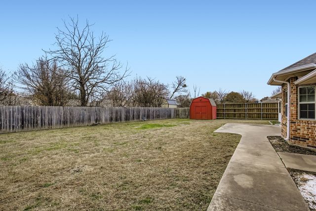 10405 Woodland Drive, Greenville, TX 75402