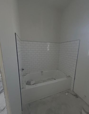 68 E 17th Street, San Angelo, TX 76903