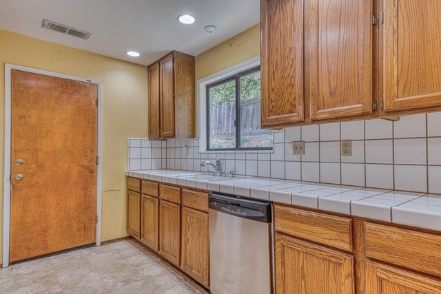 19602 Brentwood Court, Salinas, CA 93907